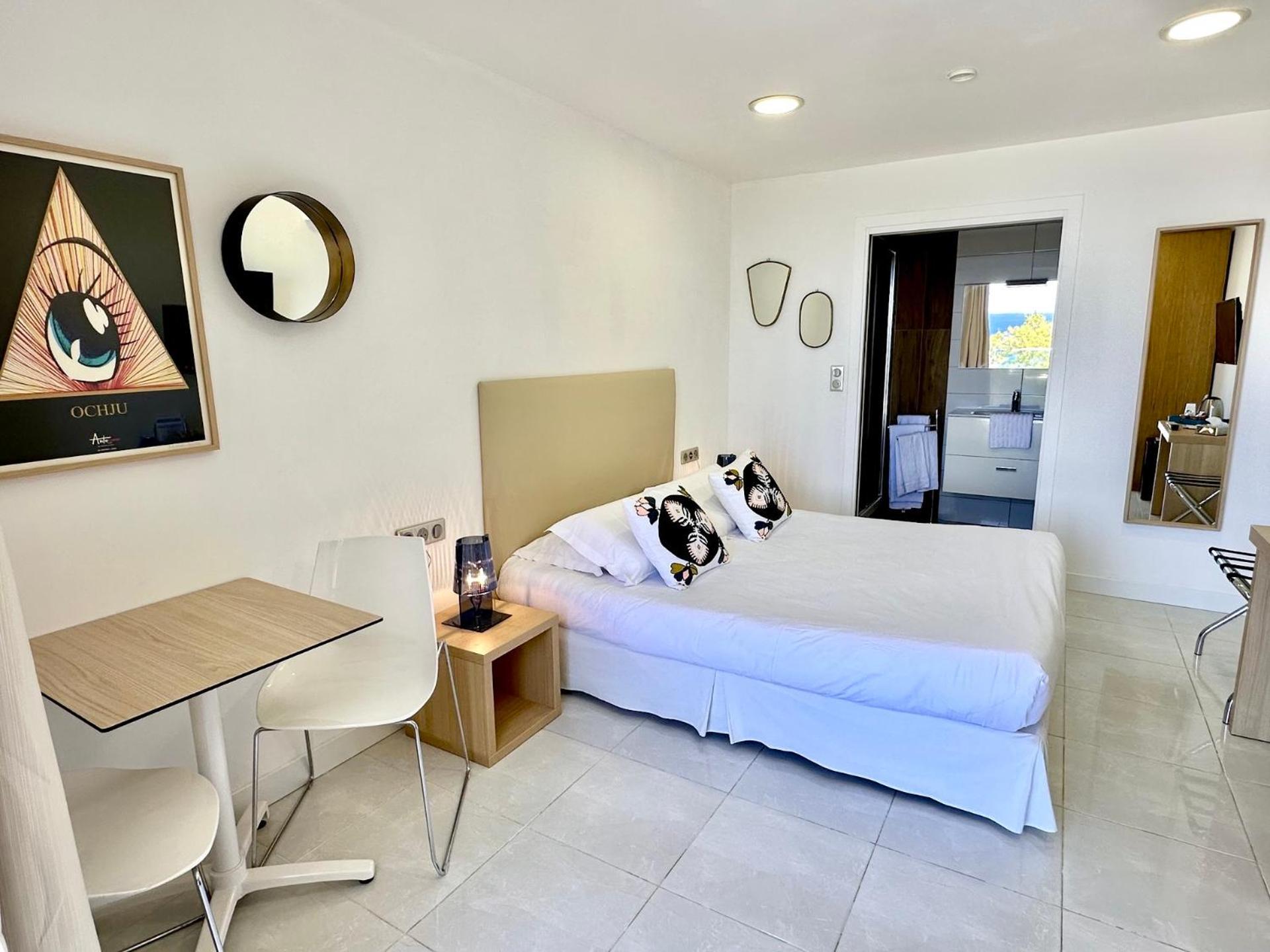 Hotel Villa R กาลวี ภายนอก รูปภาพ